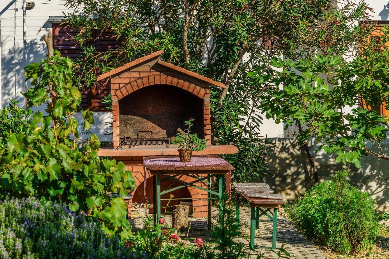 Apartmani Amila-Pisak Extérieur photo