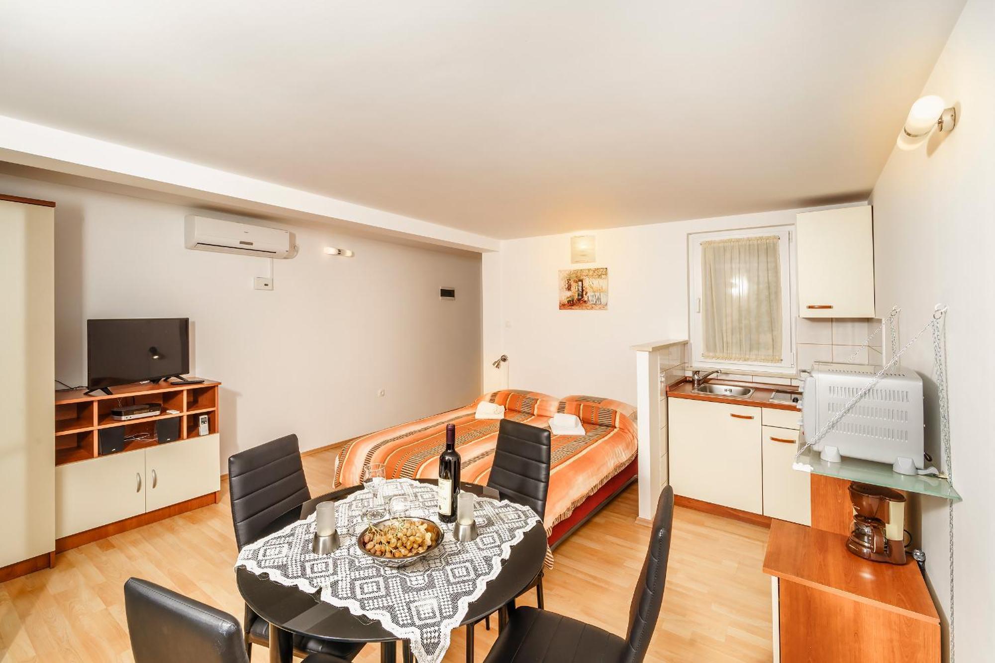 Apartmani Amila-Pisak Extérieur photo
