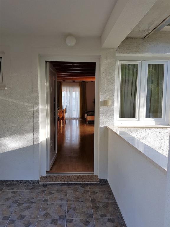 Apartmani Amila-Pisak Extérieur photo