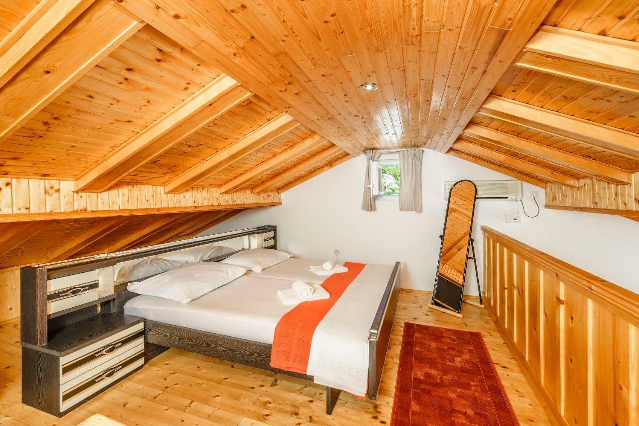 Apartmani Amila-Pisak Extérieur photo